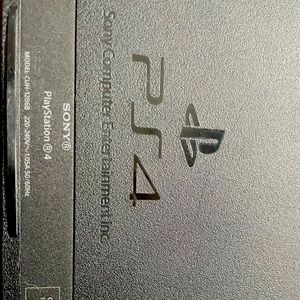 PS4 console and wireless remote